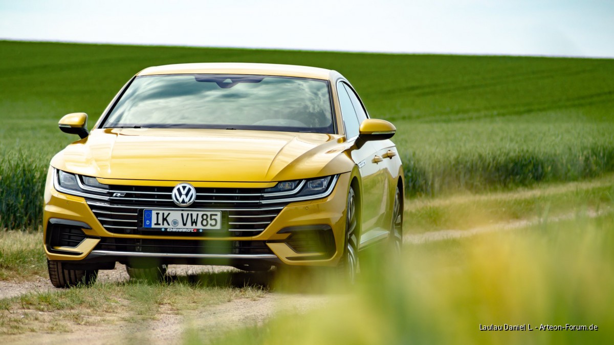 VW Arteon R-Line